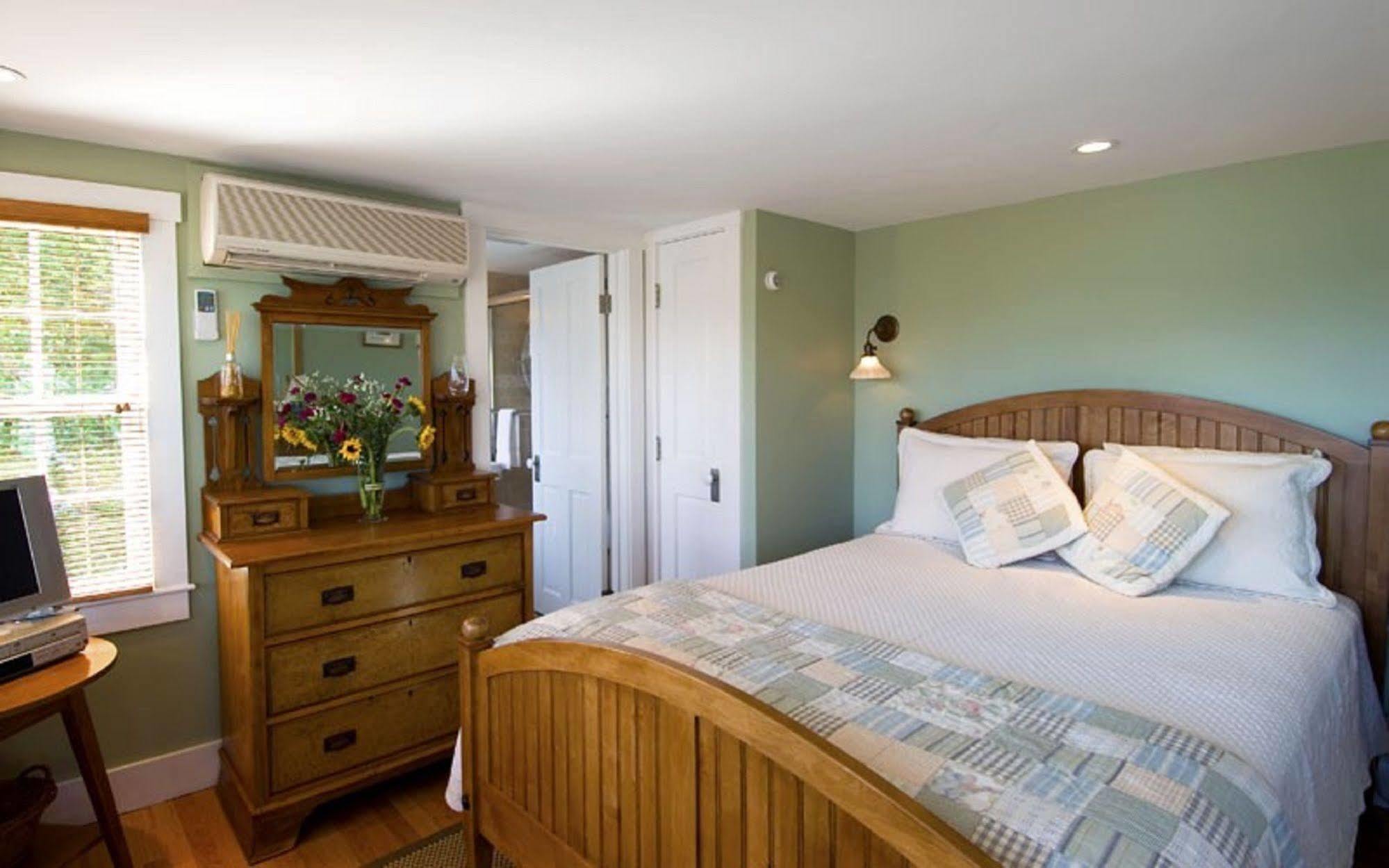 Revere Guest House Provincetown Exterior photo