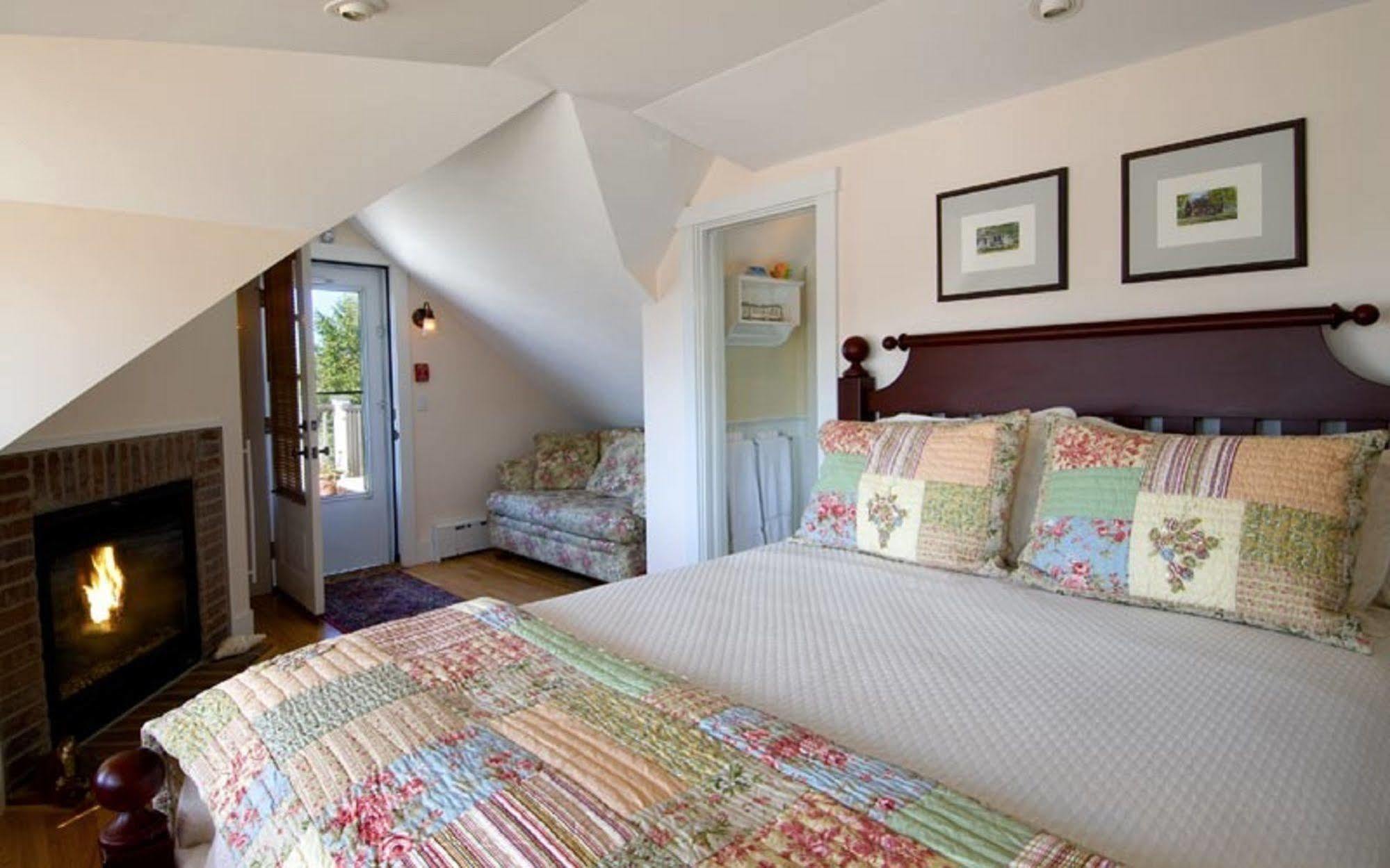 Revere Guest House Provincetown Exterior photo