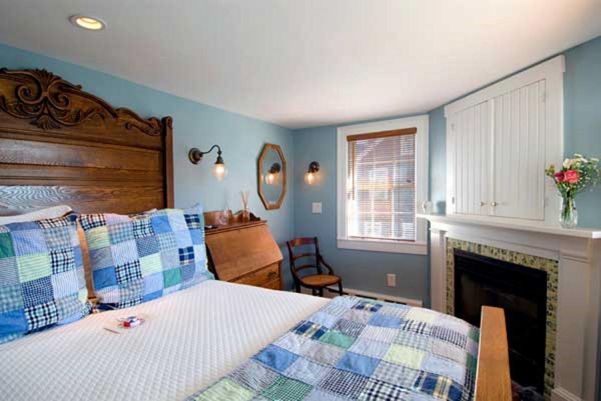 Revere Guest House Provincetown Exterior photo